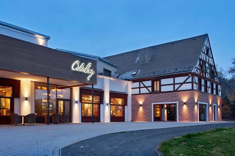 Aufenthalt mit unbeschränktem Golf für 2 Nächte (01.04.-31.10.2023) – Cihelny Golf &amp, Wellness Resort  in 64 Karlsbad, Böhmen inkl. Frühstück