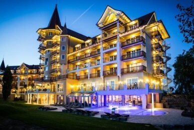 Außenansicht Am Abend, Quelle: Meiser SPA Resort