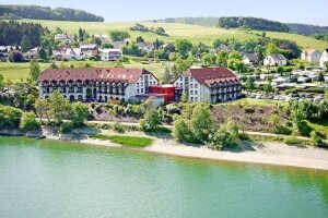 Außenansicht Göbel´s Seehotel Diemelsee