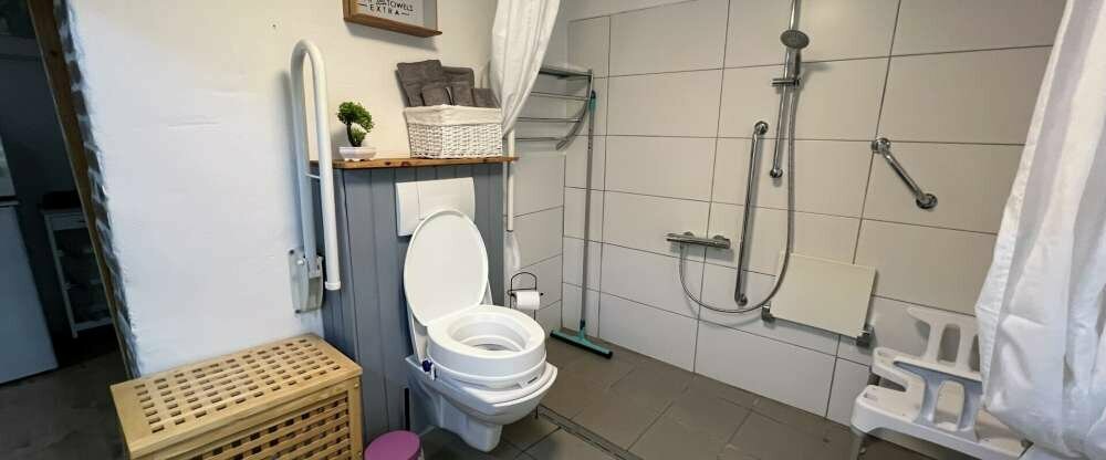 B1 – Barrierefreie Ferienwohnung im Harz - Badezimmer