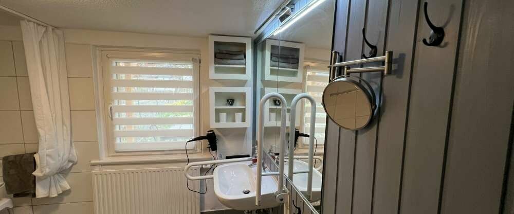 B1 – Barrierefreie Ferienwohnung im Harz - Badezimmer