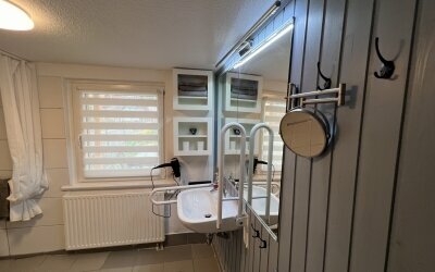 B1 – Barrierefreie Ferienwohnung im Harz - Badezimmer