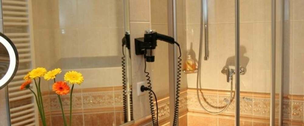 Bad Doppelzimmer Freiraum