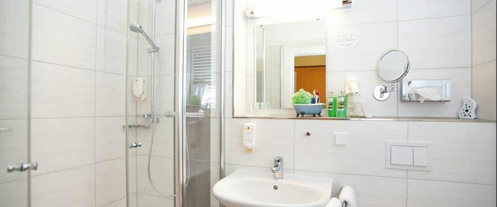 Bad der Suite im Vitalhotel am Stadtpark