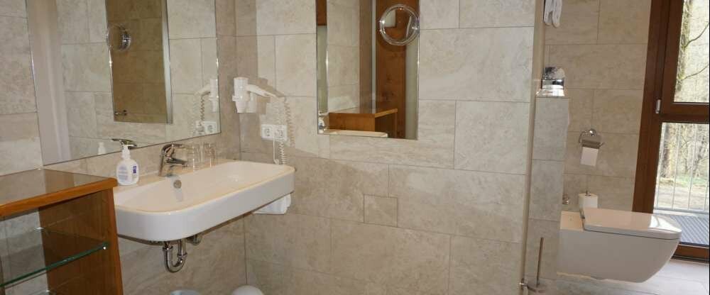 Badezimmer im Familienzimmer