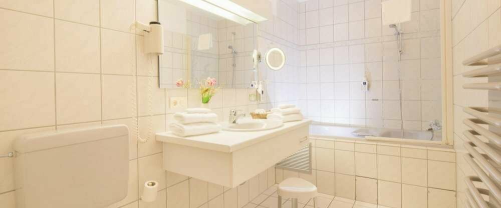 Badezimmer der Hochzeits-Suite