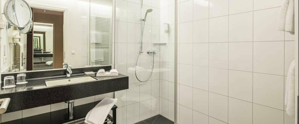 Dusche und WC getrennt