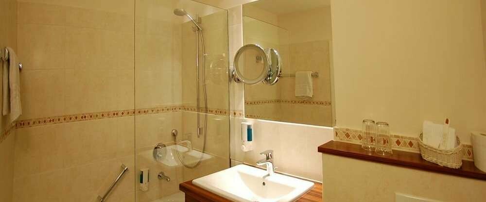 Badezimmer Hotel Heide Kröpke