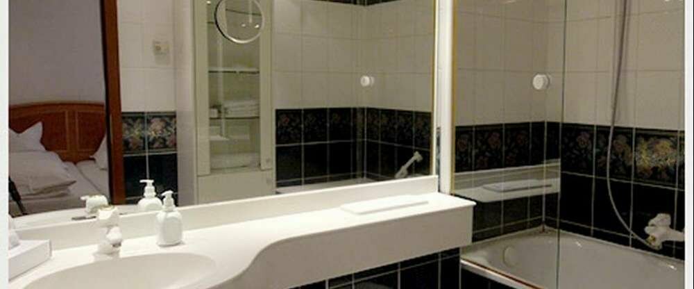 Badezimmer Hotel Restaurant Ochsen