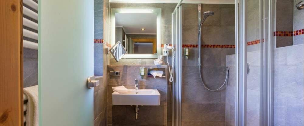 Alpenhotel Oberstdorf - ein Rovell Hotel - Badezimmer