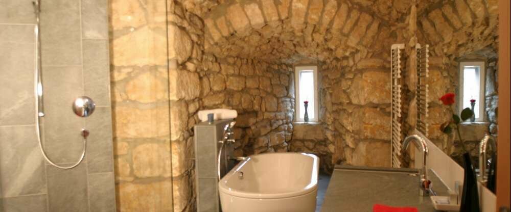 Badezimmer Rosensuite