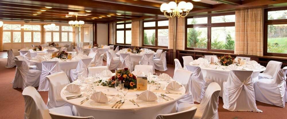 Klimatisierter Bankettraum bis 140 Personen.