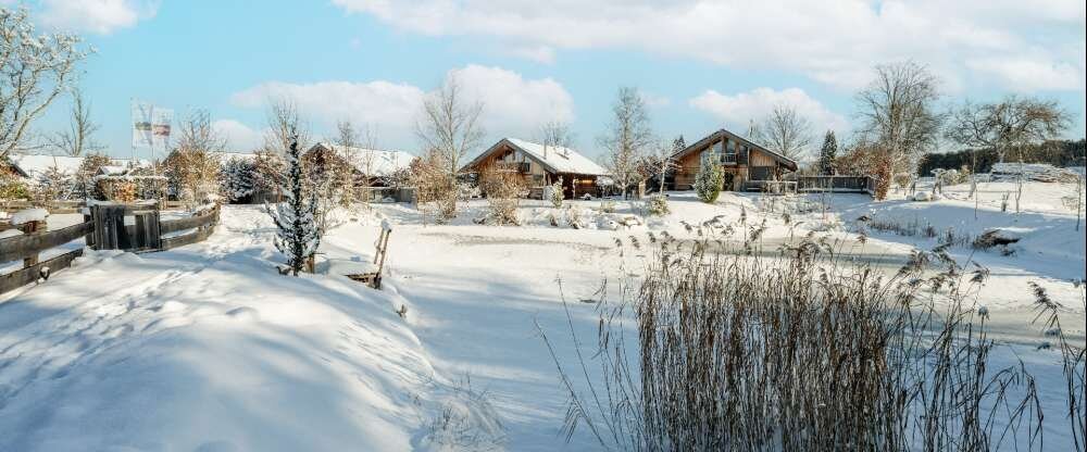 Bayern-Chalets - Hotel-Außenansicht