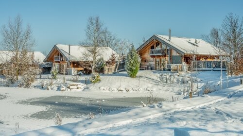 Bayern-Chalets - Hotel-Außenansicht