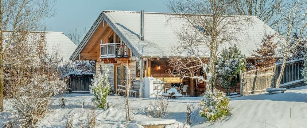 Bayern-Chalets - Hotel-Außenansicht
