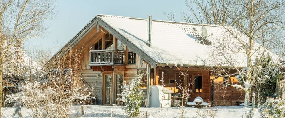Bayern-Chalets - Hotel-Außenansicht
