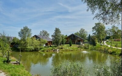 Bayern-Chalets - Hotel-Außenansicht