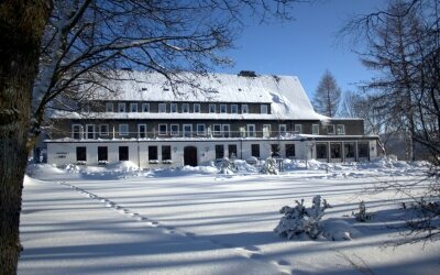 Berghotel Hoher Knochen - Hotel-Außenansicht