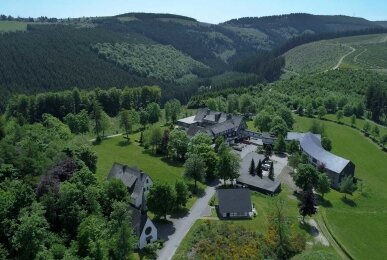 Berghotel von oben, Quelle: Berghotel Hoher Knochen