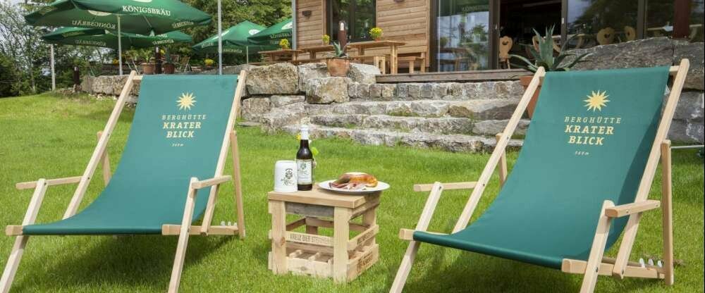 Berghütte mit Liegewiese und großem Kinderspielplatz 