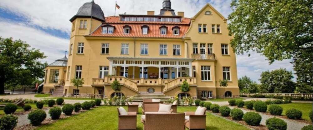 Bernsteinschloss - Hotel-Außenansicht