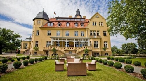 Bernsteinschloss - Hotel-Außenansicht