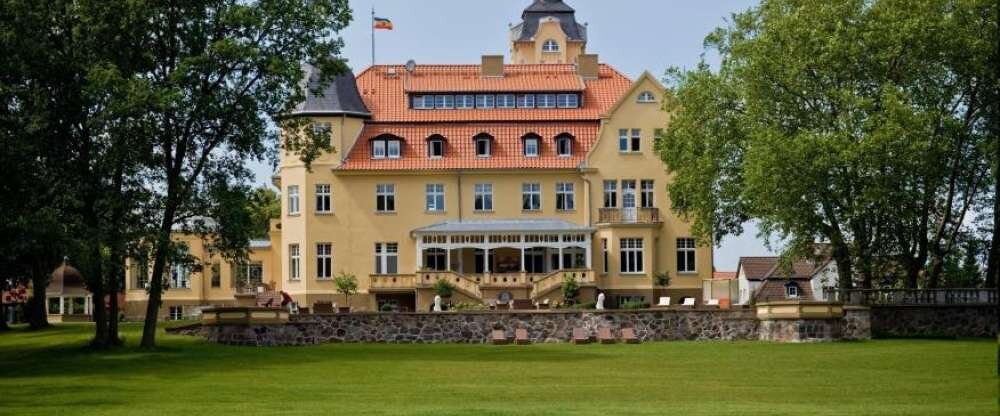 Bernsteinschloss - Hotel-Außenansicht