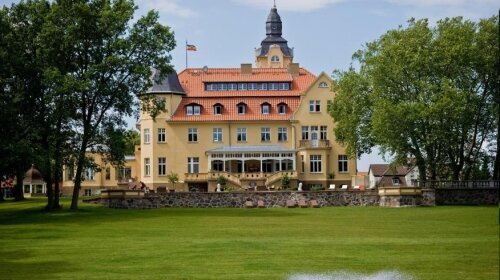 Bernsteinschloss - Hotel-Außenansicht