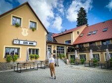Bier Hotel Zlatá Kráva - Hotel-Außenansicht