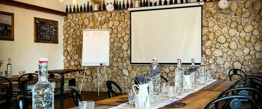 Bier Hotel Zlatá Kráva - Tagungsraum