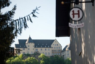 Blick auf die Burg, Quelle: Land-gut-Hotel BurgBlick