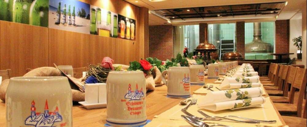 Mit Blick auf das Sudhaus