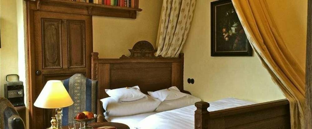 Burghofzimmer Nr. 15