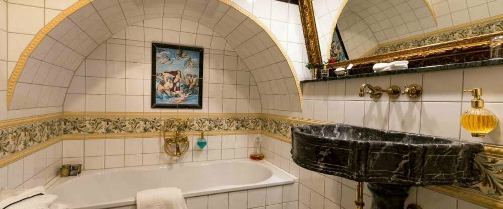 Burghotel "Auf Schönburg" - Badezimmer