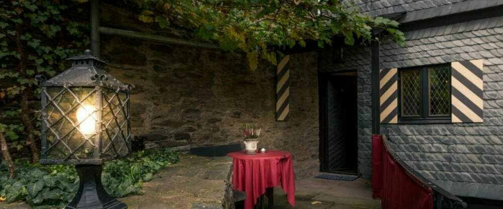 Burghotel "Auf Schönburg" - Terrasse/Außenbereich