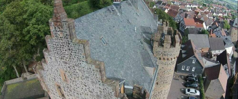 Burghotel Staufenberg - Hotel-Außenansicht