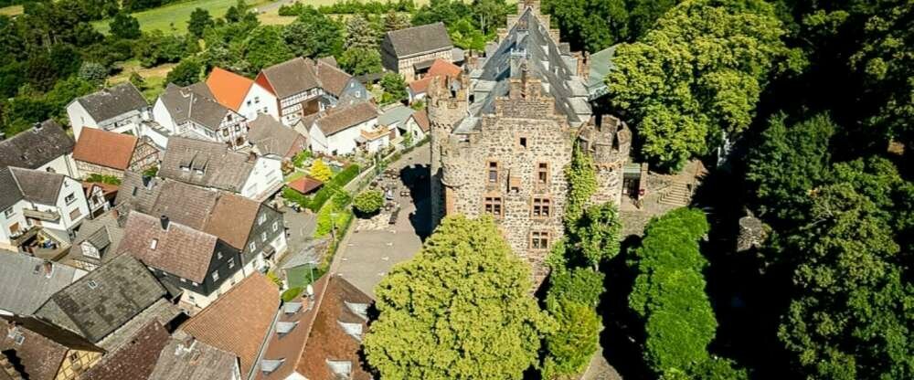 Burghotel Staufenberg - Hotel-Außenansicht