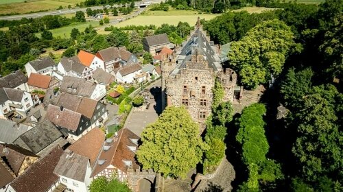 Burghotel Staufenberg - Hotel-Außenansicht