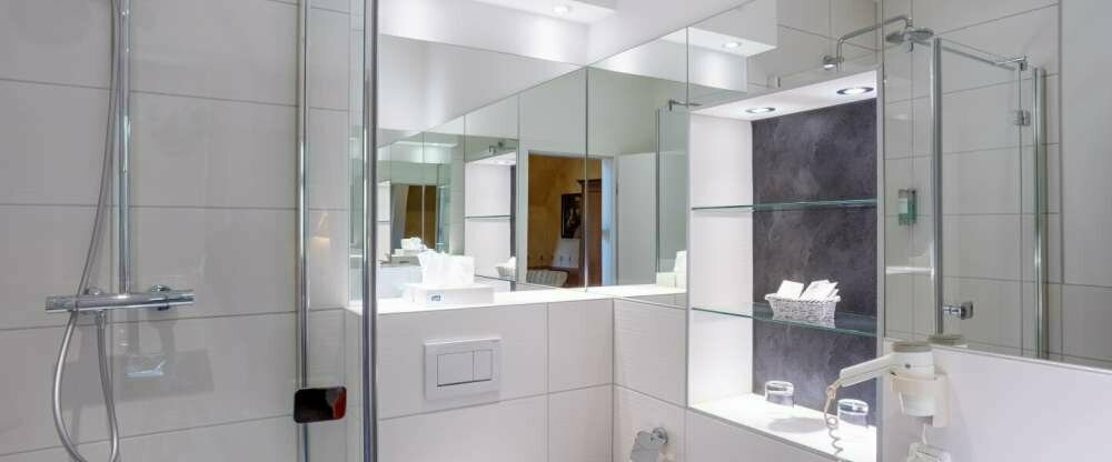 Burghotel Staufenberg - Badezimmer