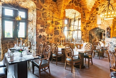 Array, Quelle: Burghotel Staufenberg