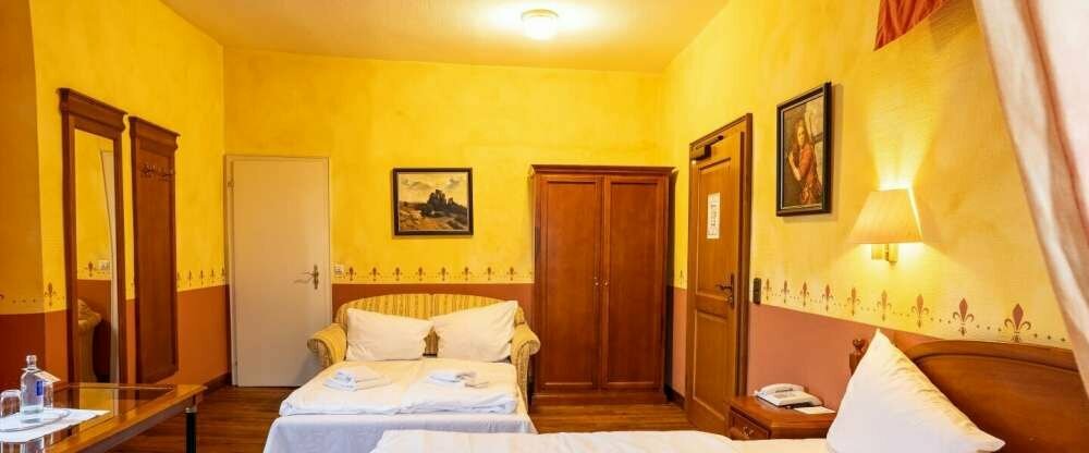 Burghotel Staufenberg - Zimmer