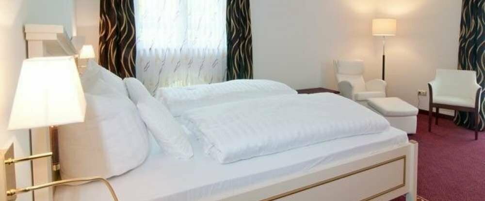 Businesszimmer Landseite 