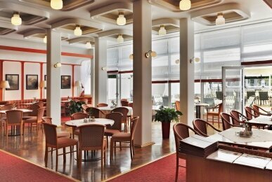 Cafe, Quelle: Parkhotel Golf 