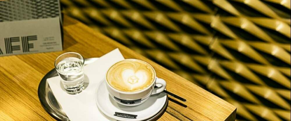 Café Imperial / Bar