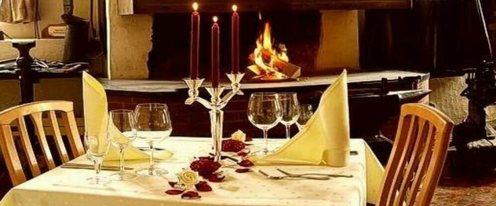 Candle-Light direkt am Kamin