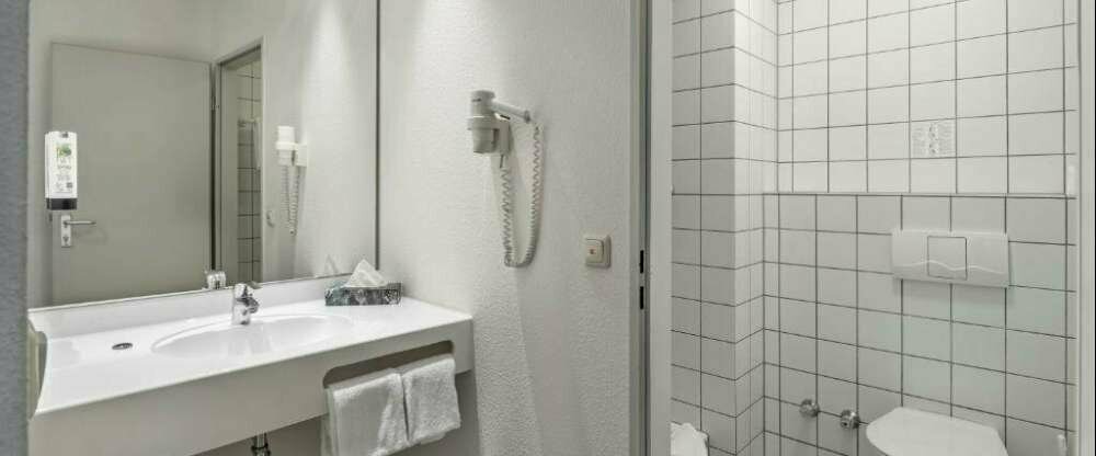 Center-Hotel Kaiserhof - Badezimmer