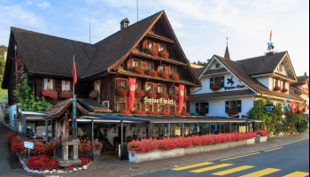 Chalet-Hotel Lodge Merlischachen - Hotel-Außenansicht