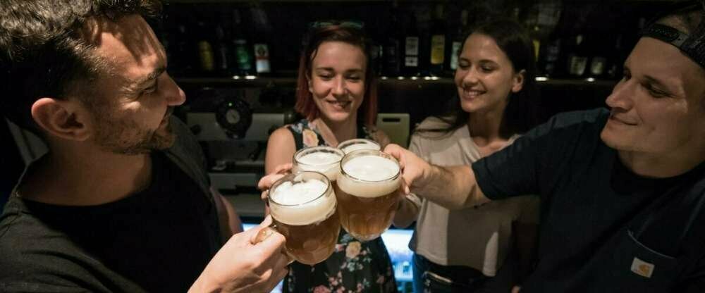 Charles Bridge Hostel and Apartments - Umgebung