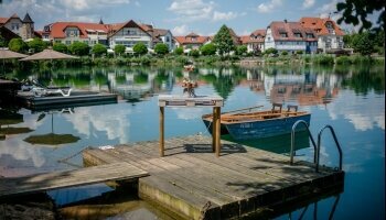 Das Dorf am See