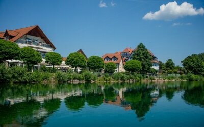 Das Dorf am See